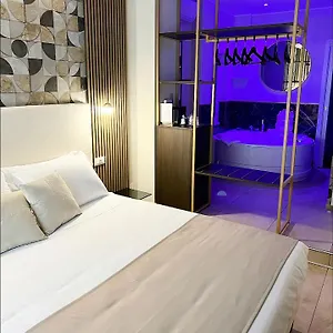 Albadea Suites&jacuzzi Guest house