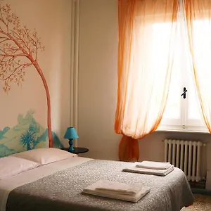 Casa Nuestra , Florencia Italia